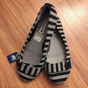 NEW Black and Grey Striped Flats - Size 7.5